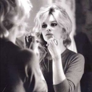 Meet your Posher, Daniela